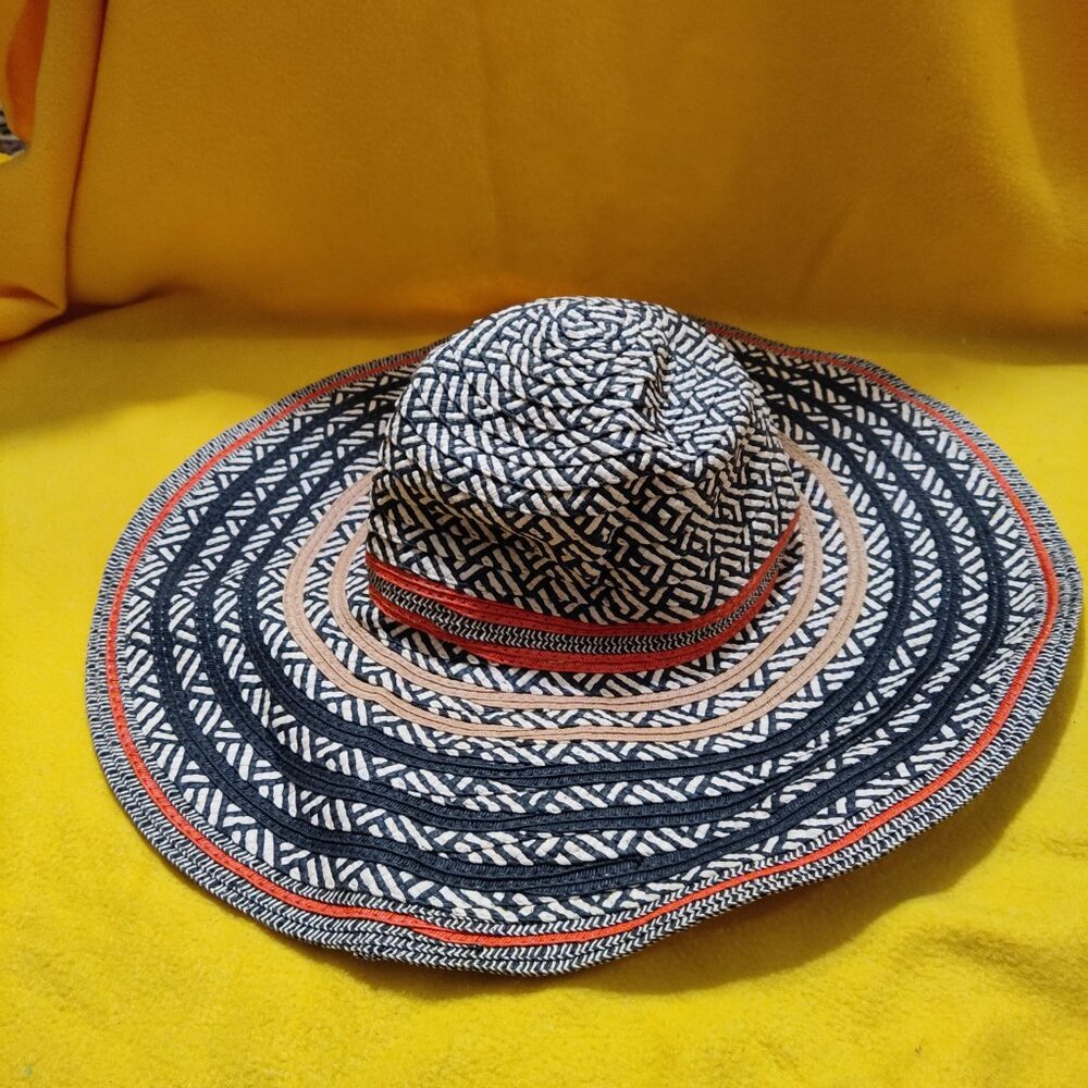 NWT Aldo Sun Hat Wide Brim Woven Straw Floppy and Chic Size Large